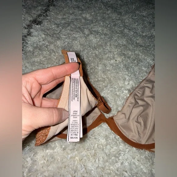 Victoria’s Secret Unlined Sexy Plunge Bra Ginger Luxe Zebra Pattern Sz 32C - Picture 10 of 11